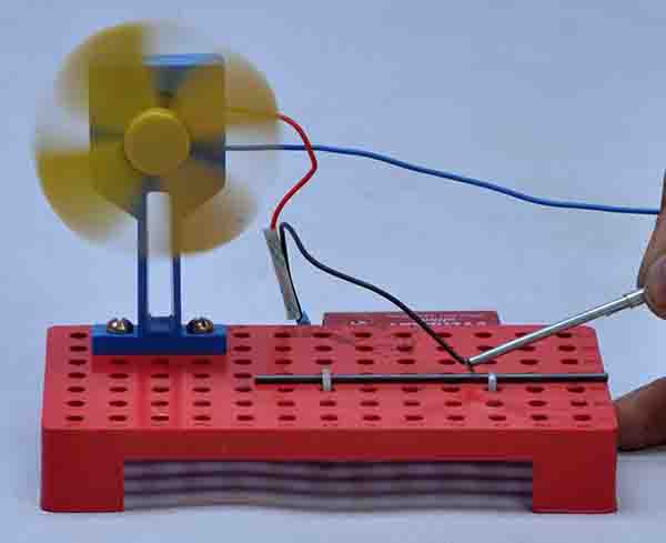 ELECTRIC FAN